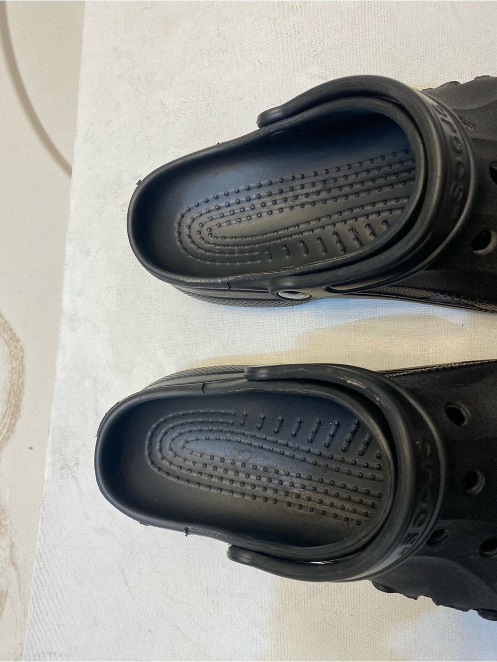 CROCS Classic Black Unisex Clogs - Picture 6 of 9